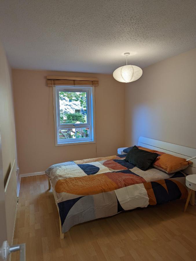 Family Friendly Central Garden Flat EDI Exterior photo